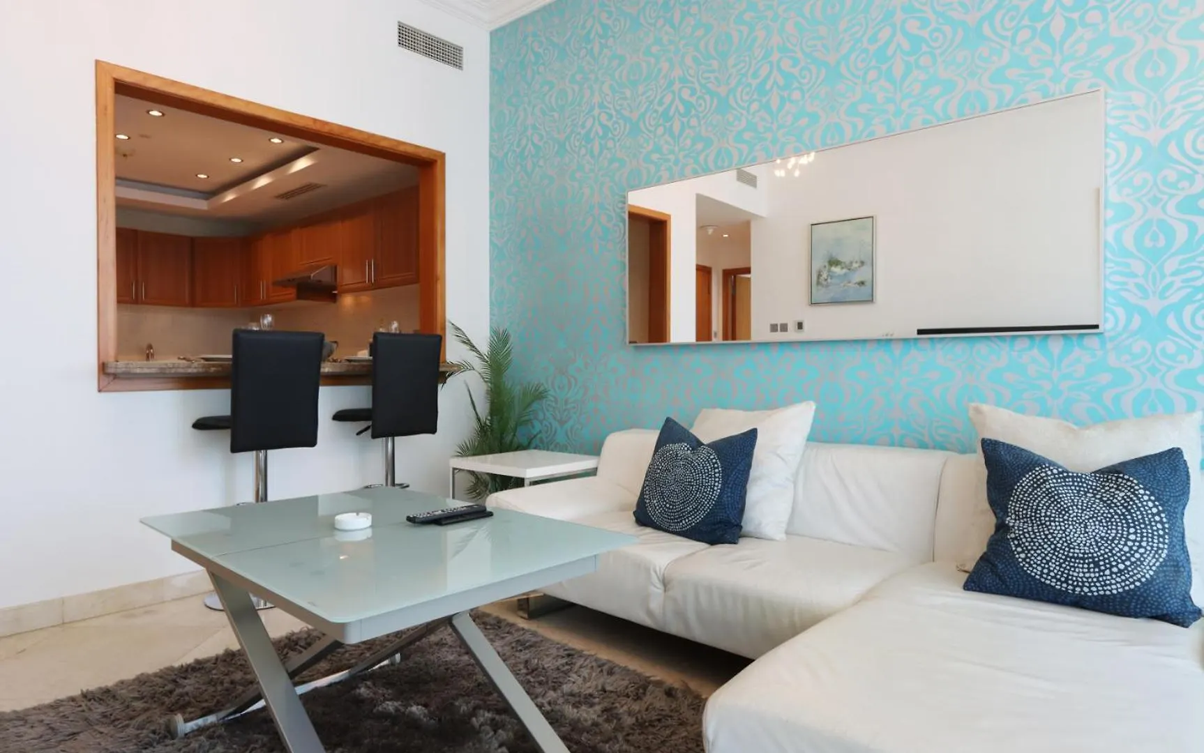 Livbnb - Captivating 1B W Partial Sea View, Marina Dubai Apartment