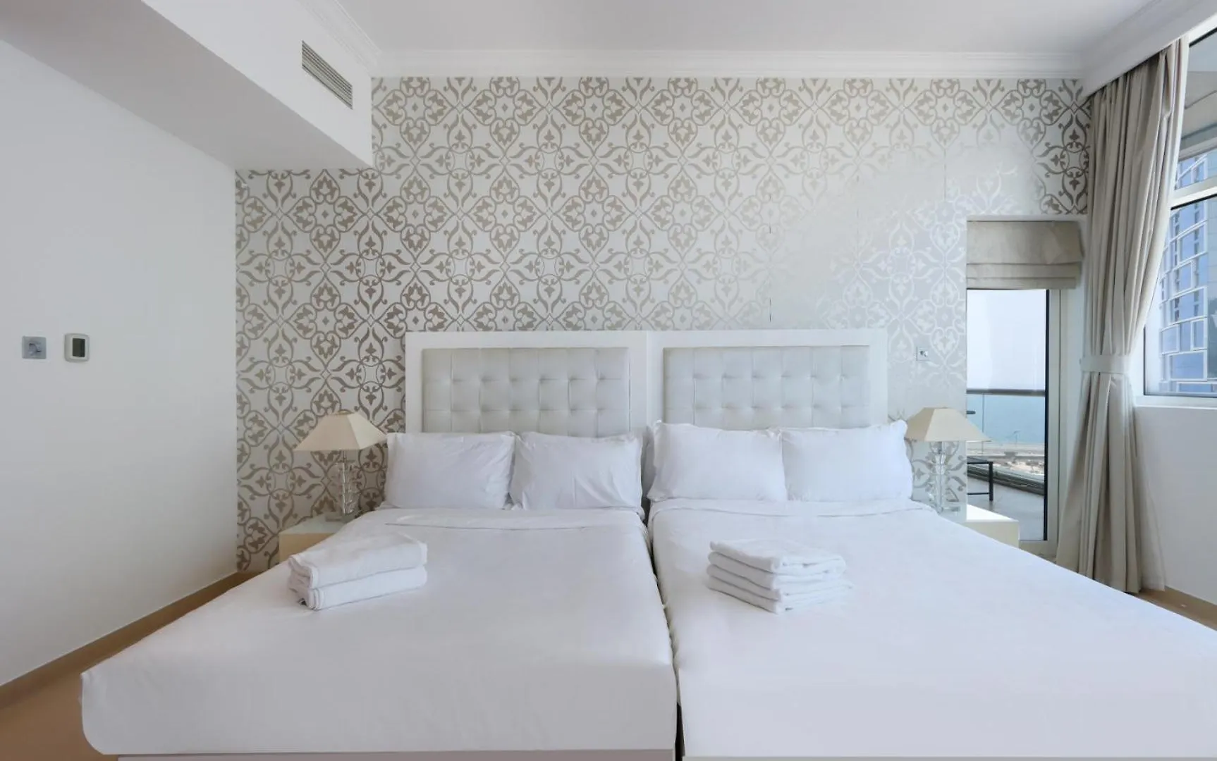 Apartment Livbnb - Captivating 1B W Partial Sea View, Marina Dubai