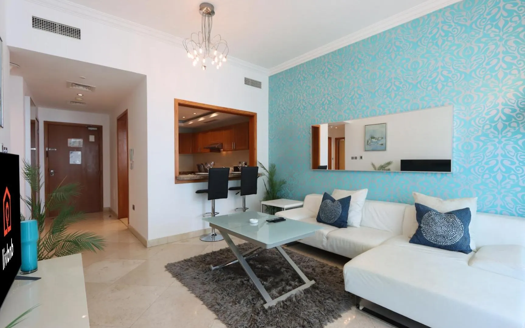 Livbnb - Captivating 1B W Partial Sea View, Marina Dubai