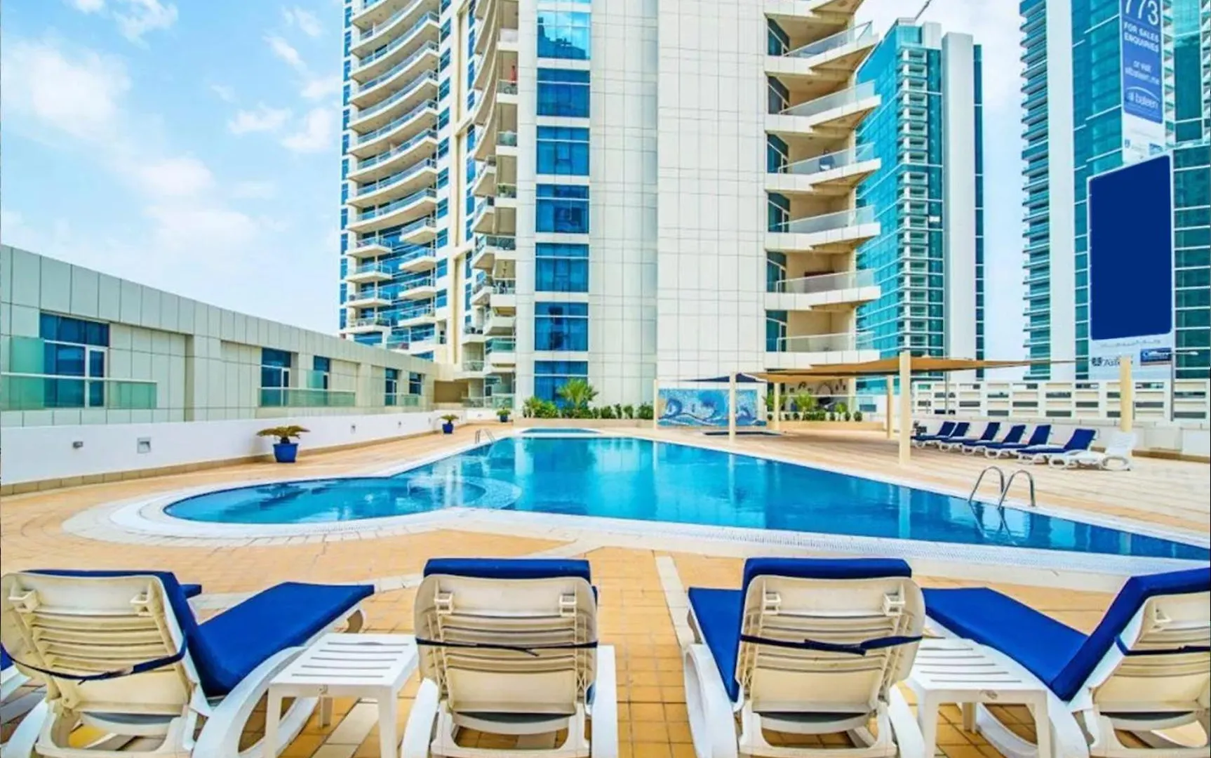 Livbnb - Captivating 1B W Partial Sea View, Marina Dubai Apartment